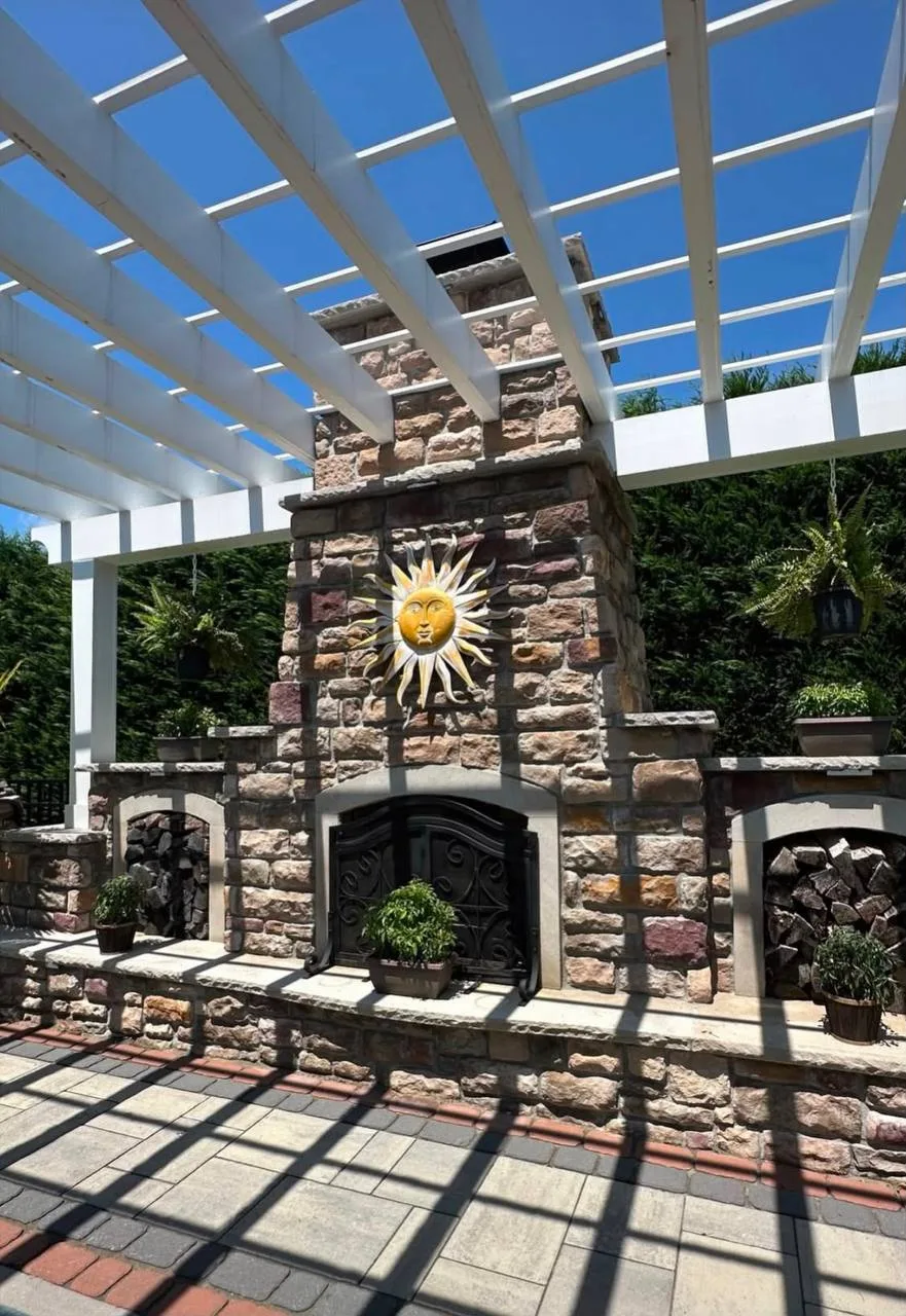custom stonework and masonry in Houston TX backyard
